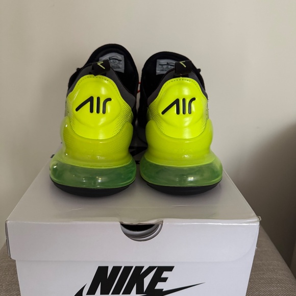 Nike Air Max 270 SE - Picture 3 of 6